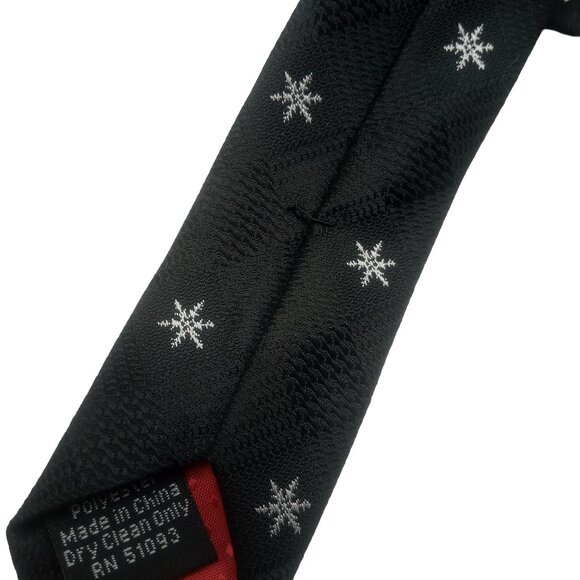 Men's Tie Hallmark Holiday Traditions Black White Snowflake Pattern Winter Tie - Picture 9 of 12